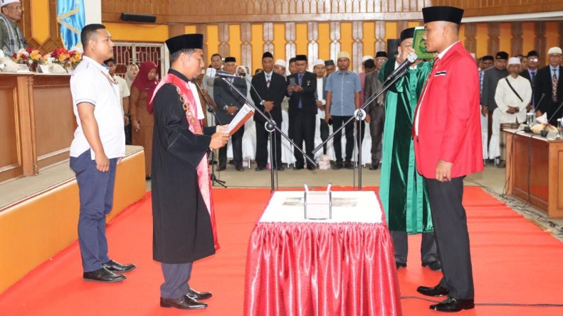 Pelantikan dan pengambilan sumpah jabatan Wakil Ketua DPRK Aceh Selatan